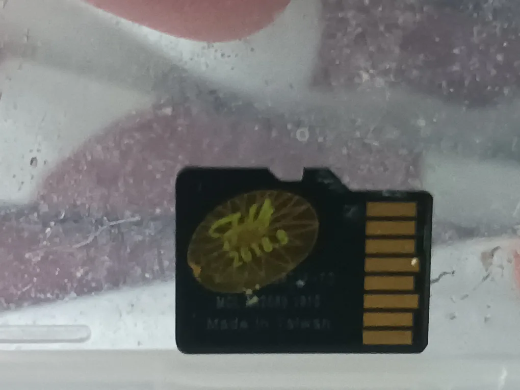 Kingston 8GB Micro SD Card image indicator(2)