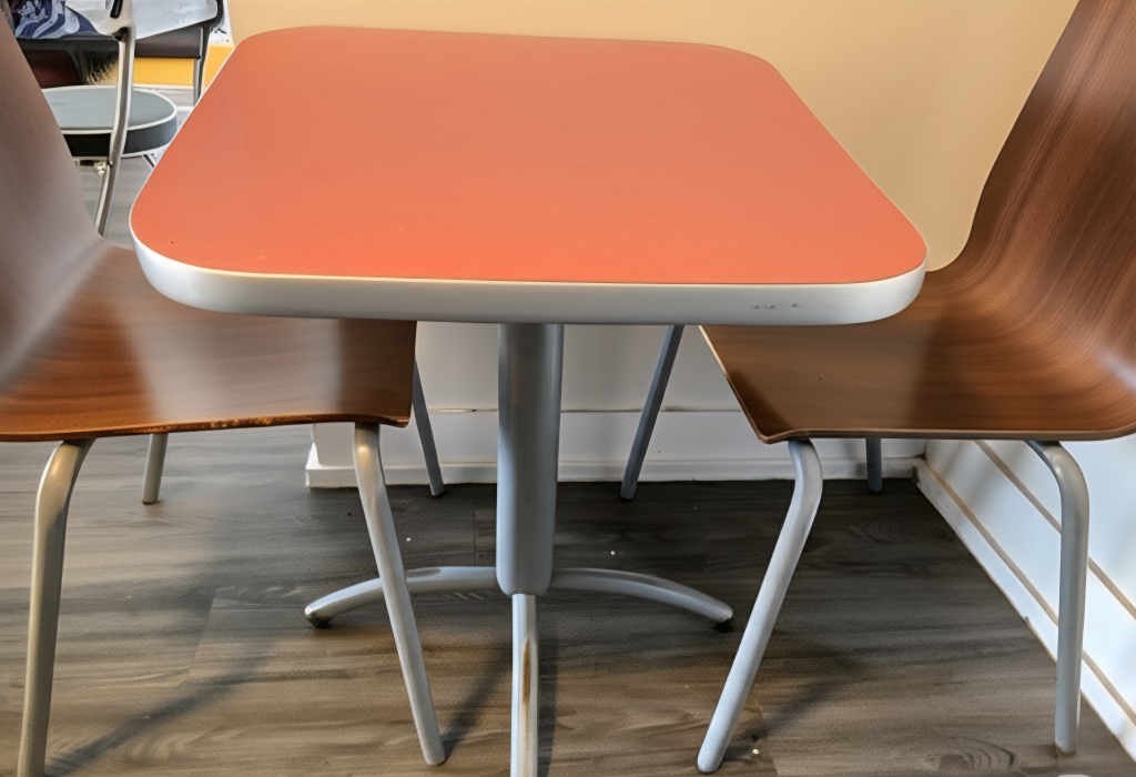 Tim's Classic Table and Chairs - photo 3