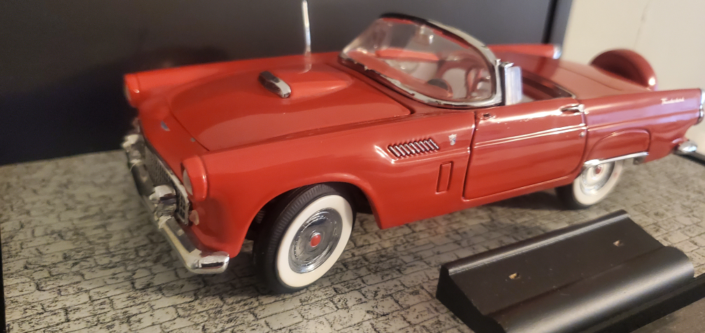 Ford Thunderbird 1955 Diecast Danbury - photo 2