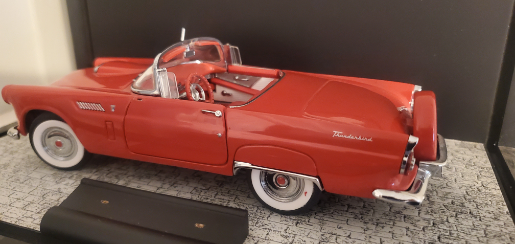 Ford Thunderbird 1955 Diecast Danbury - photo 3