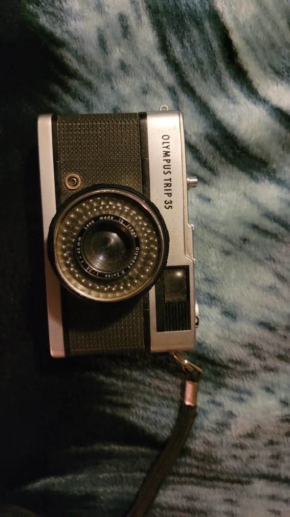Olympus Trip 35 Film Camera thumbnail