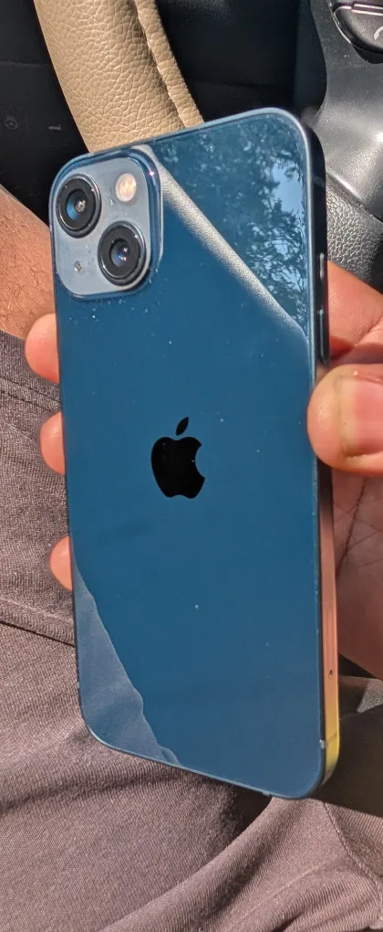$400 O.B.O iPhone 13 Blue thumbnail