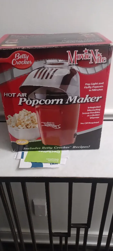 Betty Crocker MovieNite Hot Air Popcorn Maker thumbnail