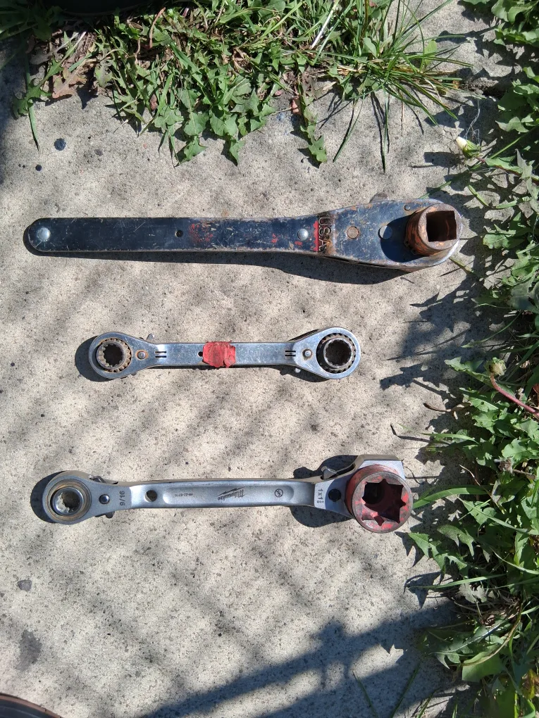 Milwaukee Ratcheting Combination Wrench thumbnail