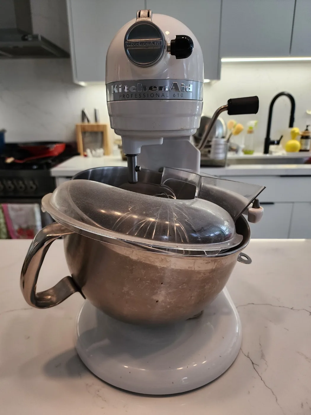 KitchenAid 610 Mixing Bowl - William Sonoma Exclusive image indicator(2)
