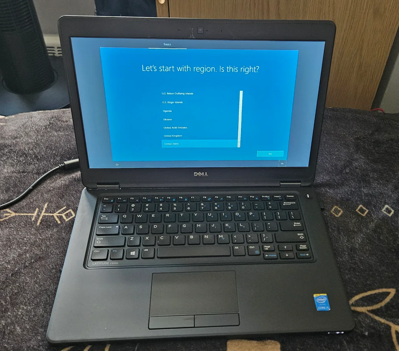 Dell Latitude E5450 Laptop - Intel i5, 8GB RAM, 238GB SSD thumbnail