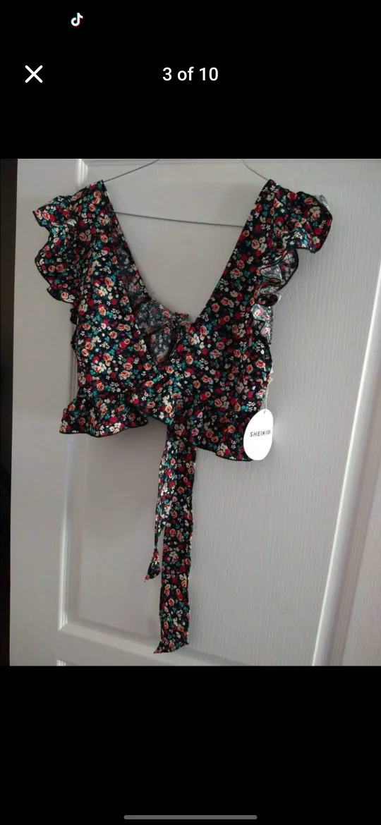 Shein Floral Print Ruffle Top thumbnail