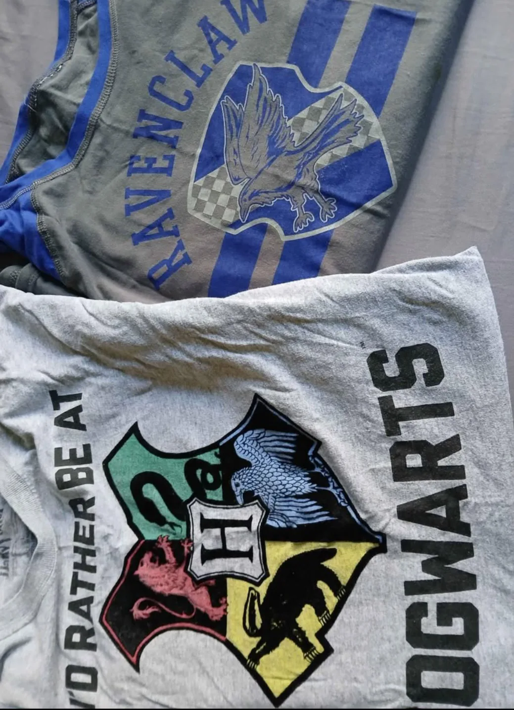 Harry Potter Ravenclaw & Hogwarts T-Shirts, Size L thumbnail