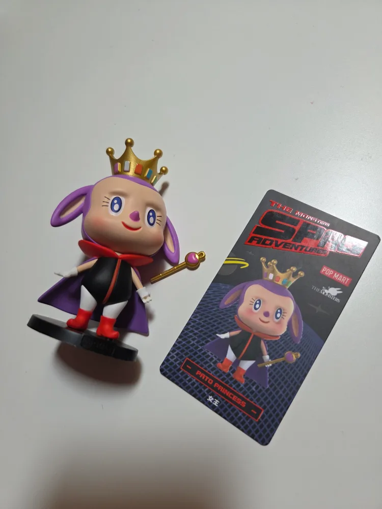 Pop Mart The Monsters Space Adventures Pato Princess thumbnail