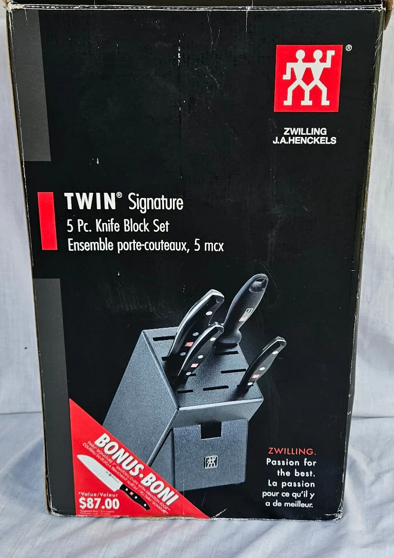 New Zwilling Henckles Twin Signature Knife Block thumbnail