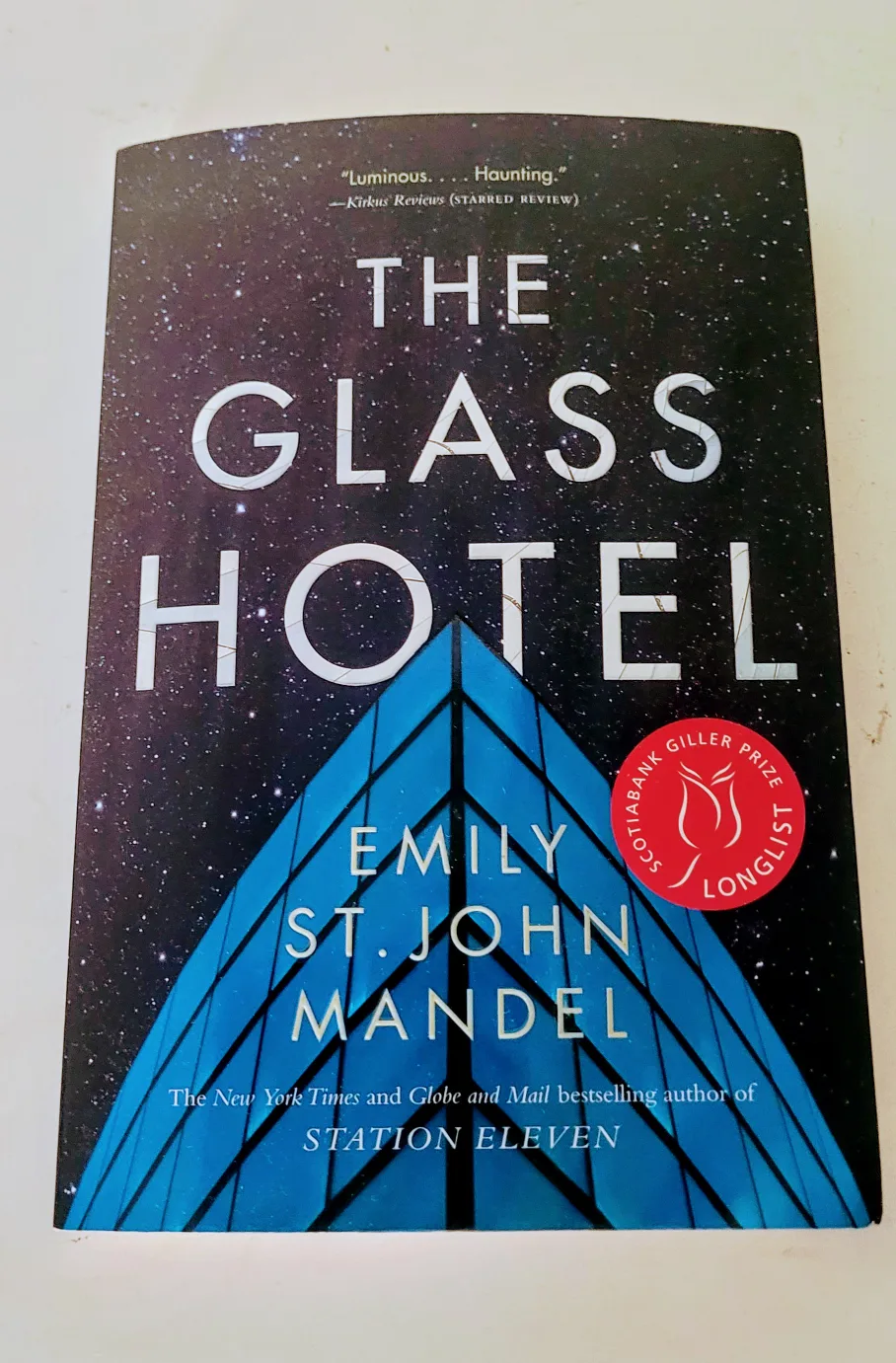 🇨🇦The Glass Hotel by Emily St. John Mandel Freecycle 🥕 thumbnail