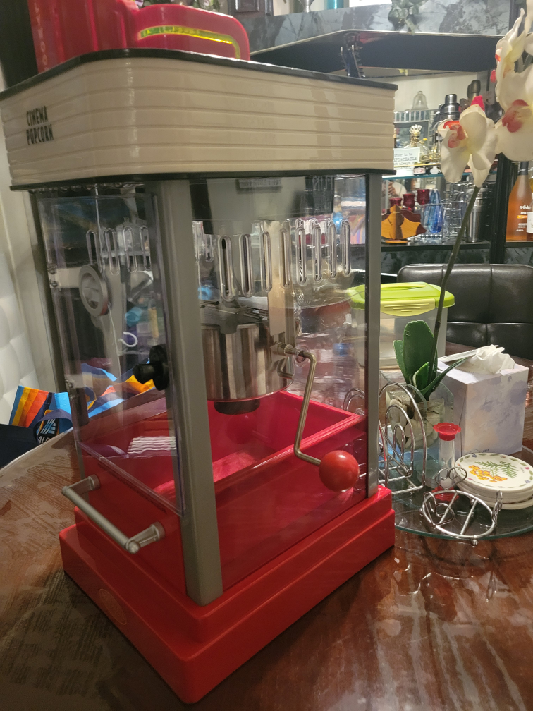 Nostalgia Cinema Style Popcorn Maker - photo 3
