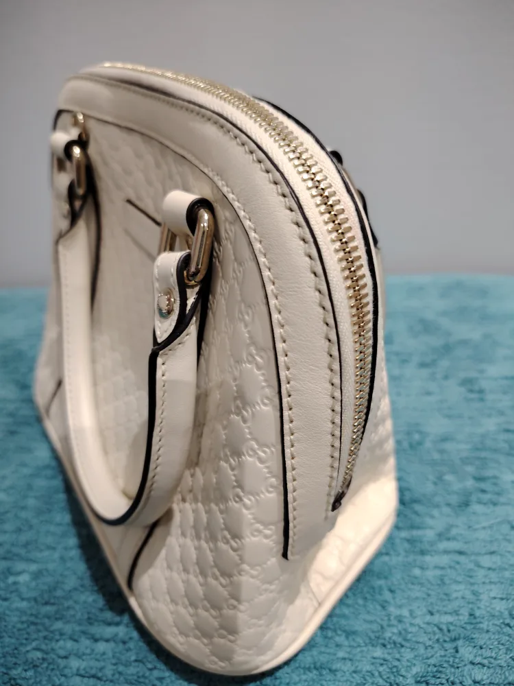 Gucci Micro Guccissima Dome Bag - Off White image indicator(5)
