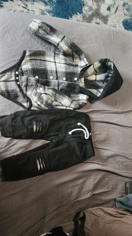Baby Outfit Set: Plaid Onesie & Black Pants, 6-9M thumbnail