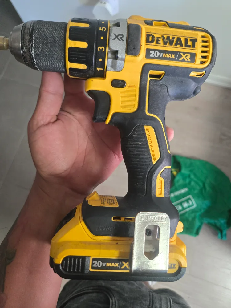 DeWalt 20V MAX XR Brushless Drill/Driver thumbnail