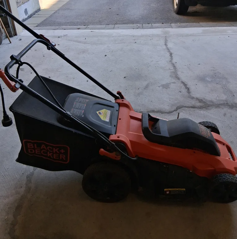 Black+Decker 13 Amp Corded Lawn Mower image indicator(2)