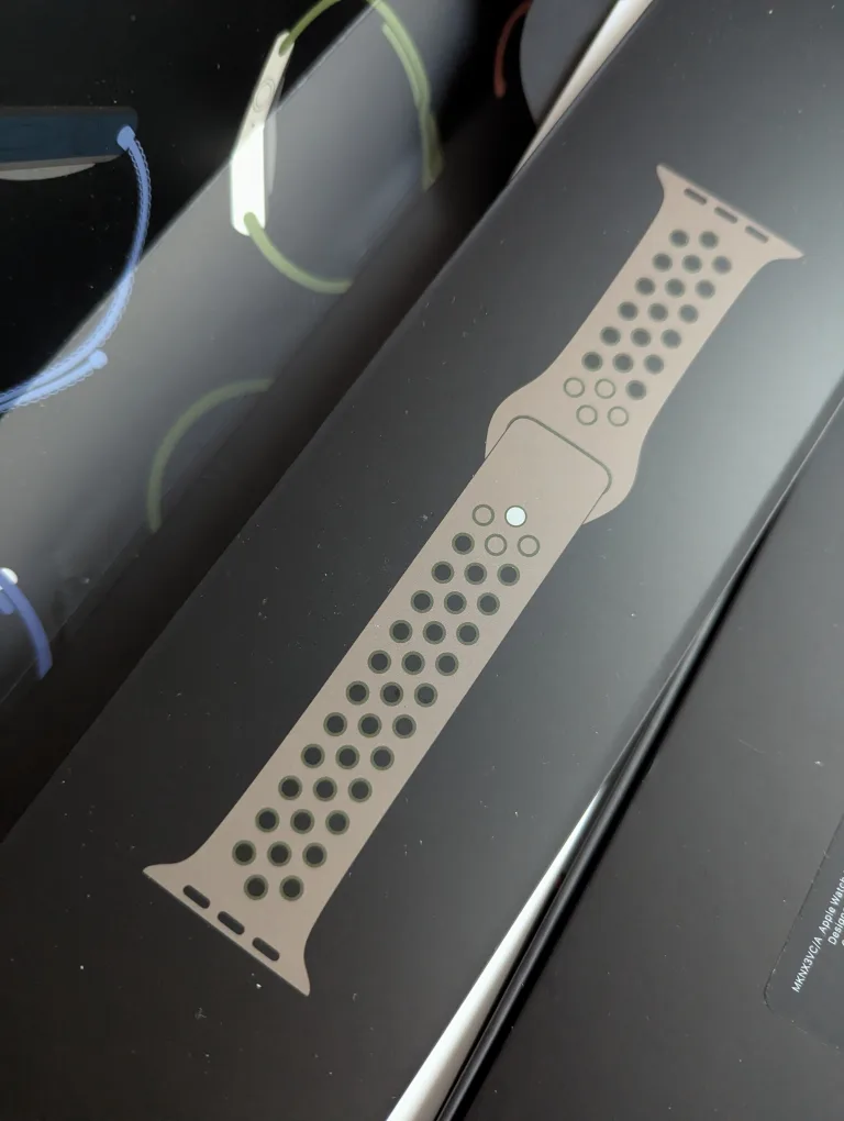 Apple Watch Nike Series 7 45mm Midnight Aluminum 🇨🇦 image indicator(5)