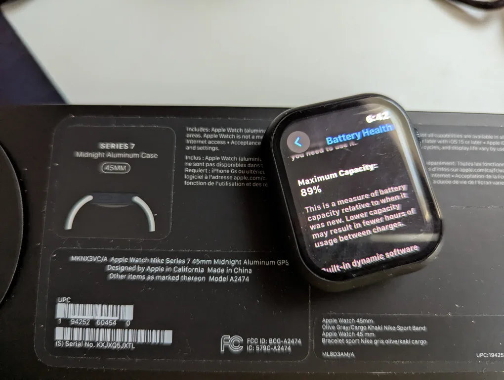 Apple Watch Nike Series 7 45mm Midnight Aluminum 🇨🇦 image indicator(2)