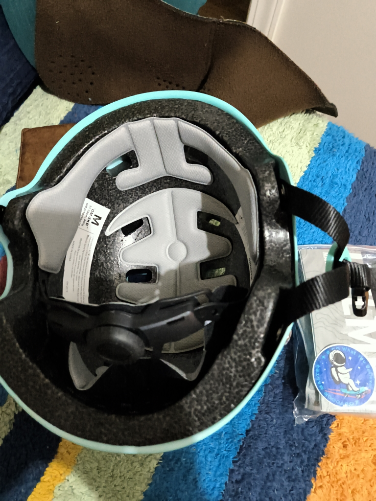 Outdoor Master Skateboard/Ski Helmet - Size M - photo 2