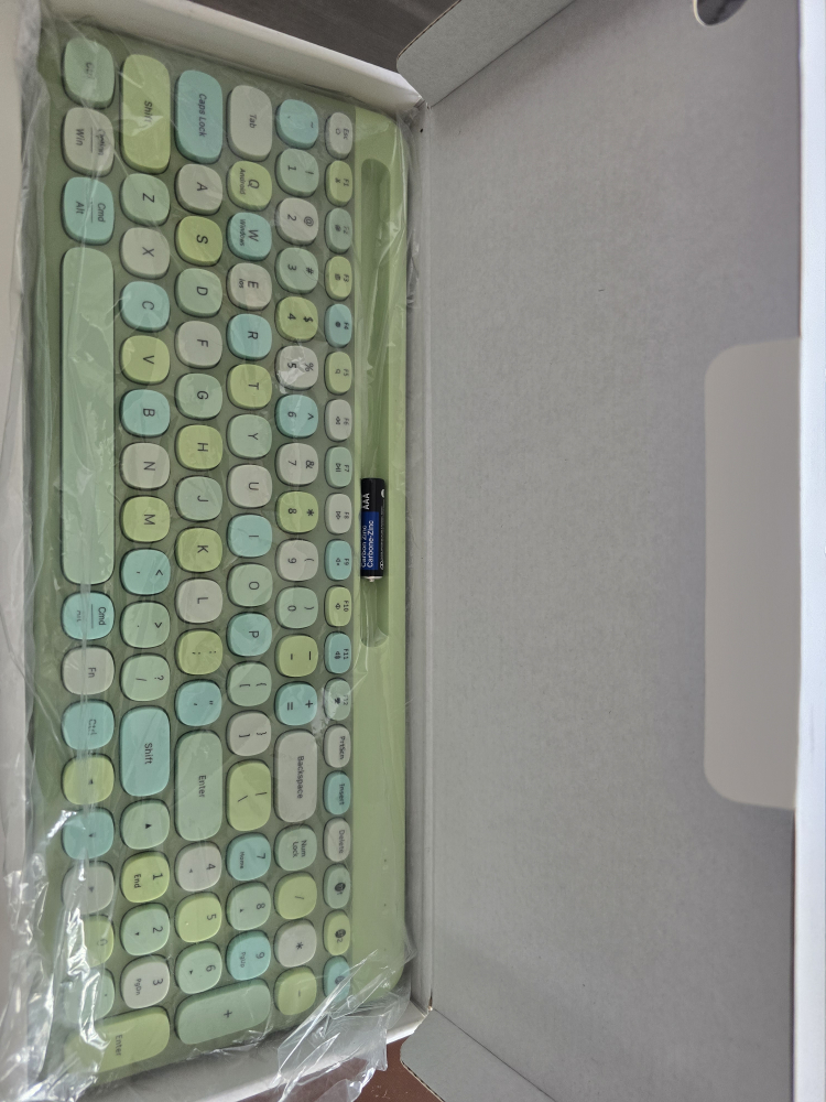 Green Wireless Keyboard - New in Box