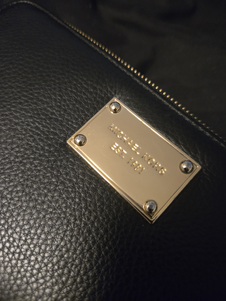 Michael Kors Black Leather Wallet - photo 3
