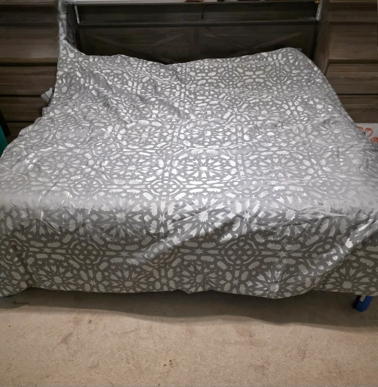 King size comforter thumbnail