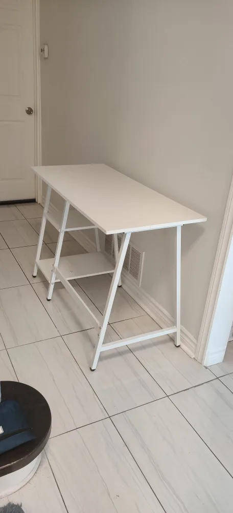 White Computer Desk with Two Shelves image indicator(2)