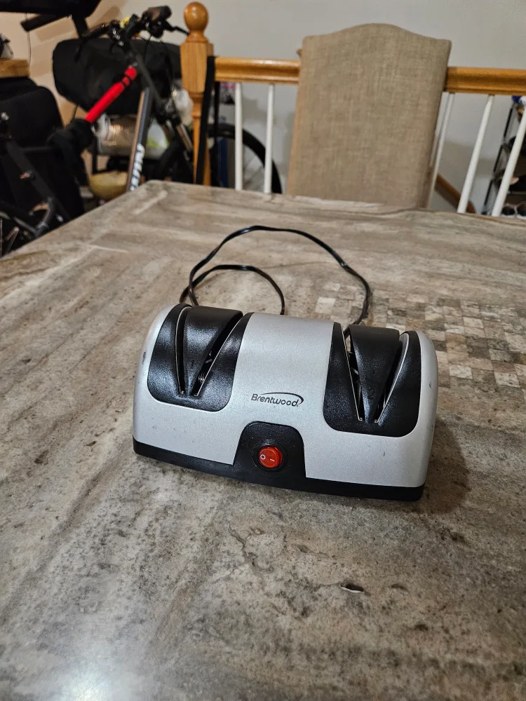 Brentwood Electric Knife Sharpener thumbnail