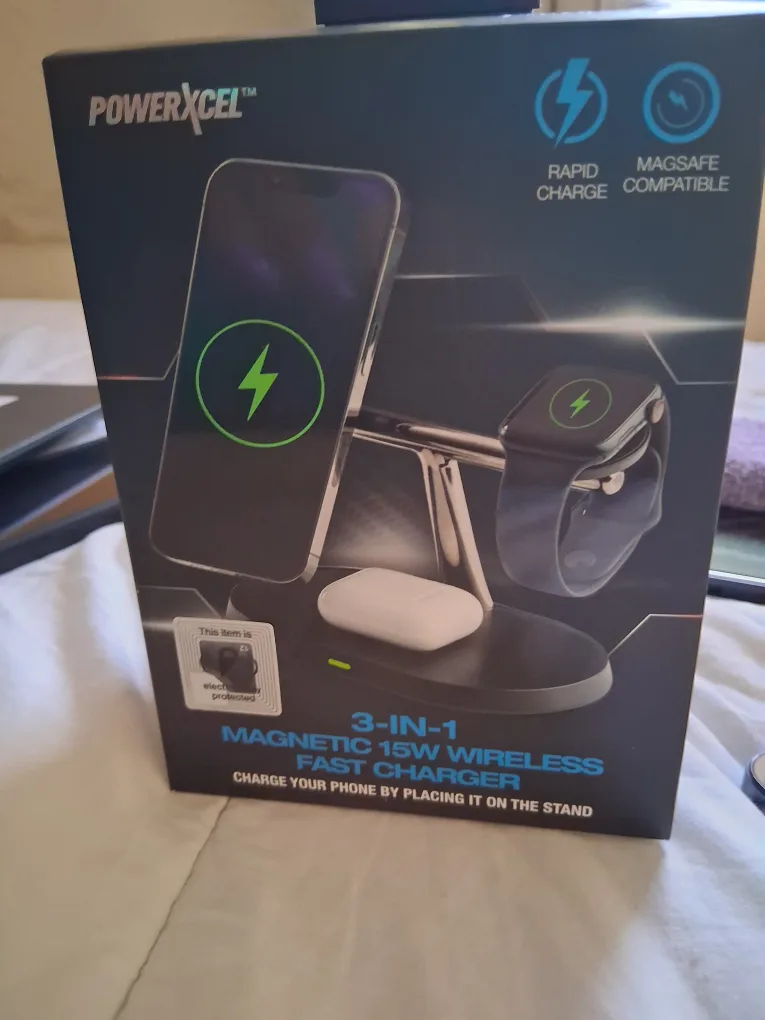 PowerXcel 3-in-1 Magnetic 15W Wireless Fast Charger thumbnail