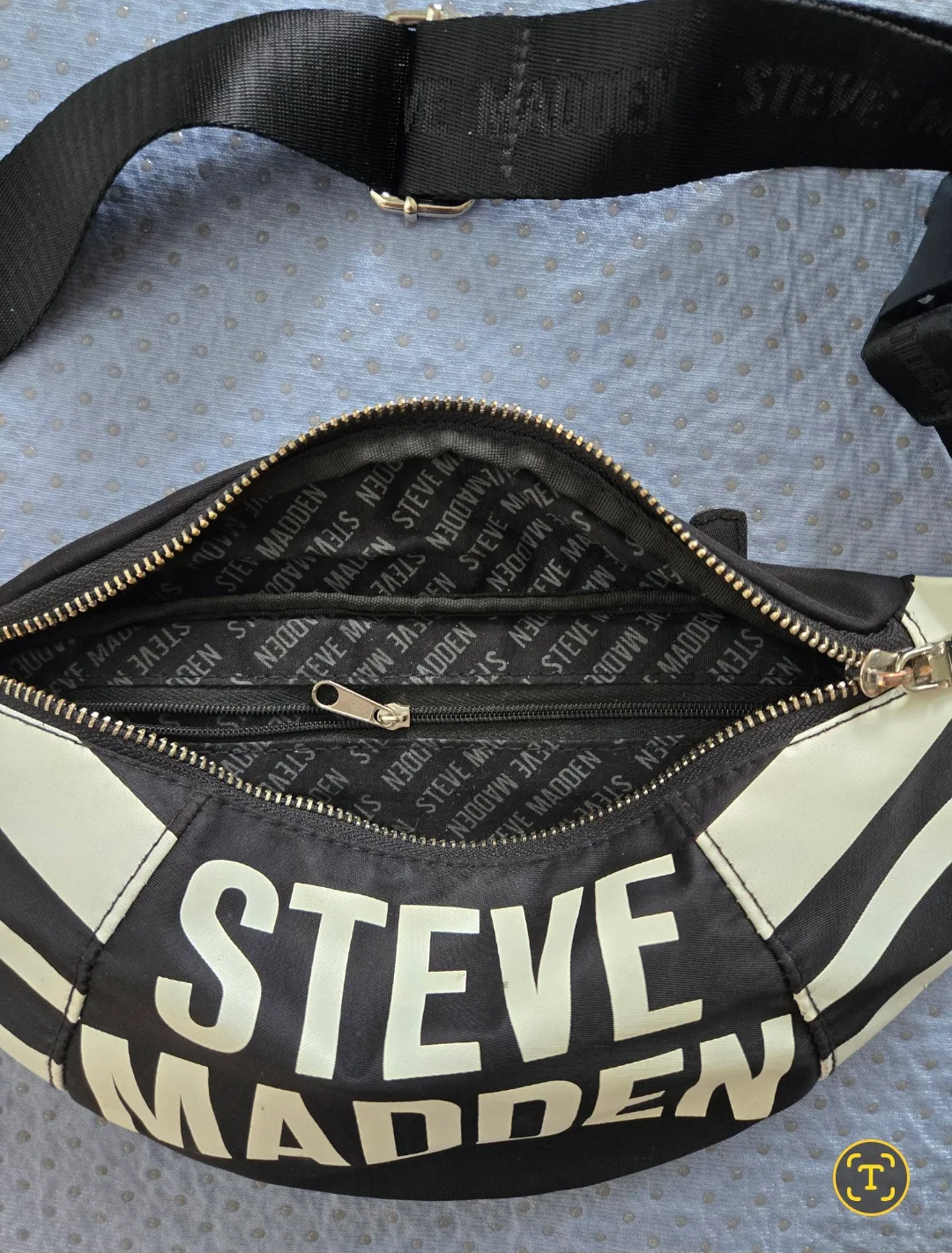Steve Madden Black Belt Bag image indicator(2)