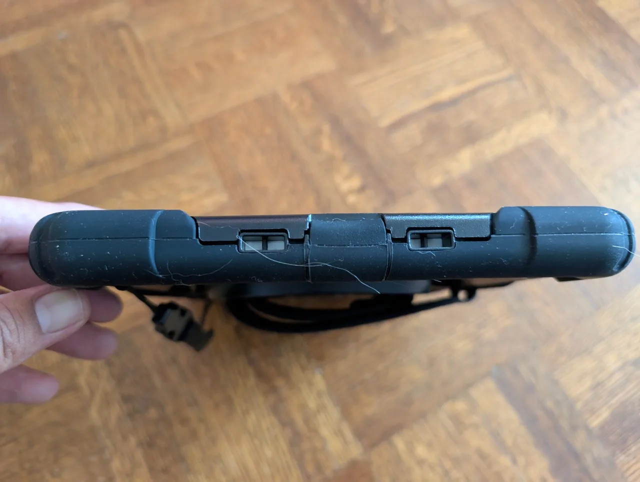 TiMOVO Black iPad 11 inch Case image indicator(3)