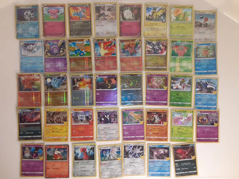 Rare Pokémon Cards x43 | Holo/Reverse Holo/Error thumbnail