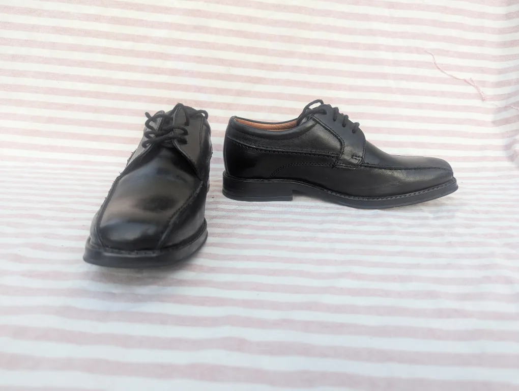 Comfort Life Black Leather Dress Shoes - Size 36 thumbnail