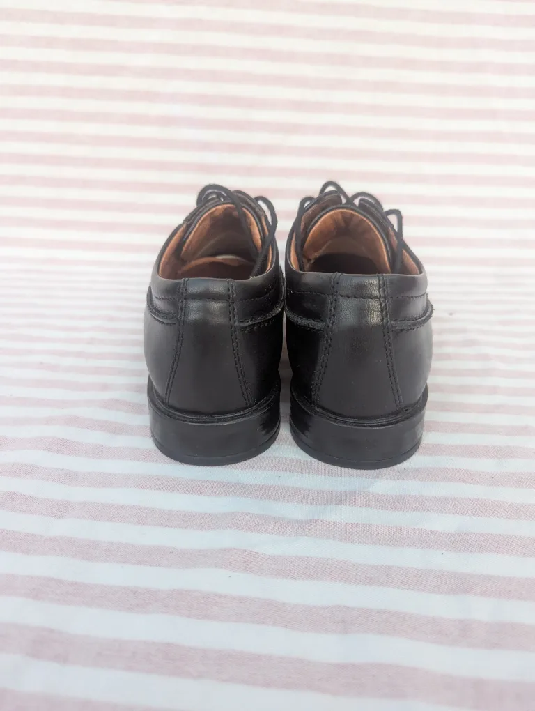 Comfort Life Black Leather Dress Shoes - Size 36 image indicator(5)