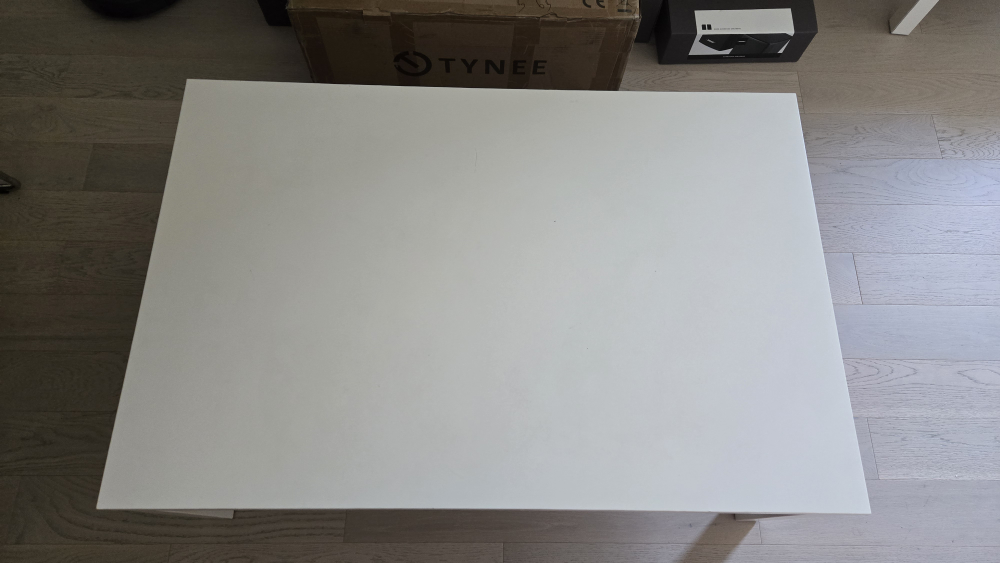 Ikea White Coffee Table - photo 2
