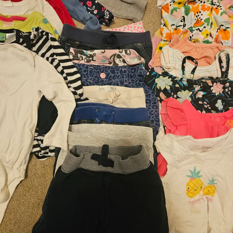 Mixed Baby Clothes Bundle image indicator(5)