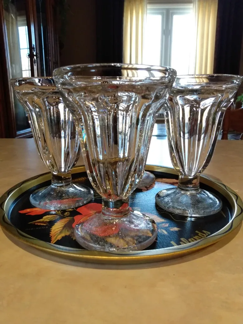 Vintage Sundae Glasses - Set of Four thumbnail