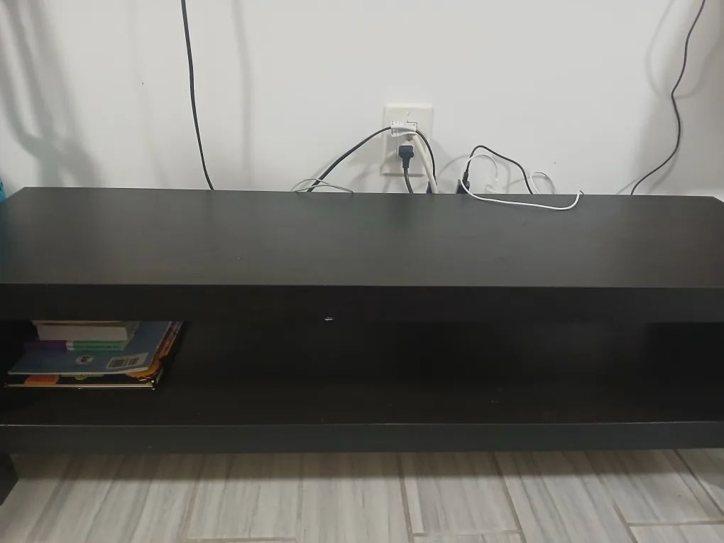 tv stand like new thumbnail