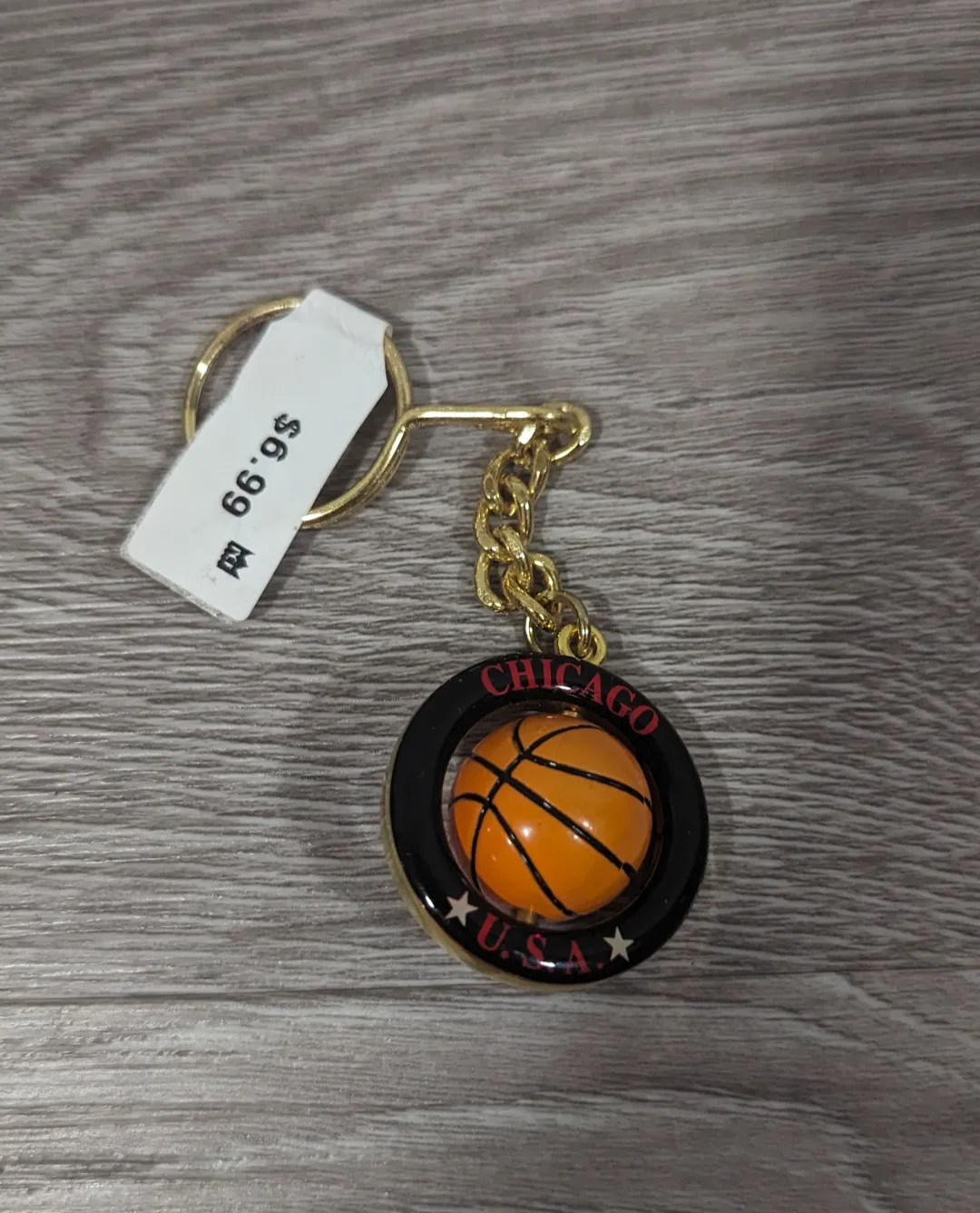 Brand New Chicago Basketball Keychain thumbnail