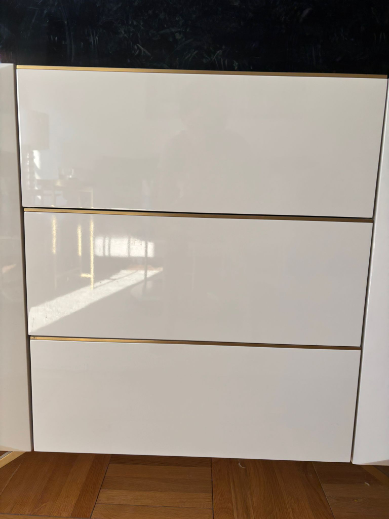 White & Gold Accent Cabinet/Credenza - photo 4