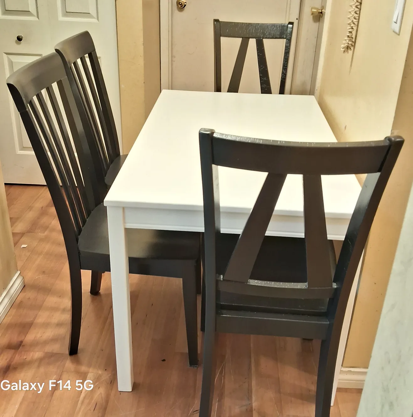 Dining solid wood Table and Chairs(free delivery) thumbnail