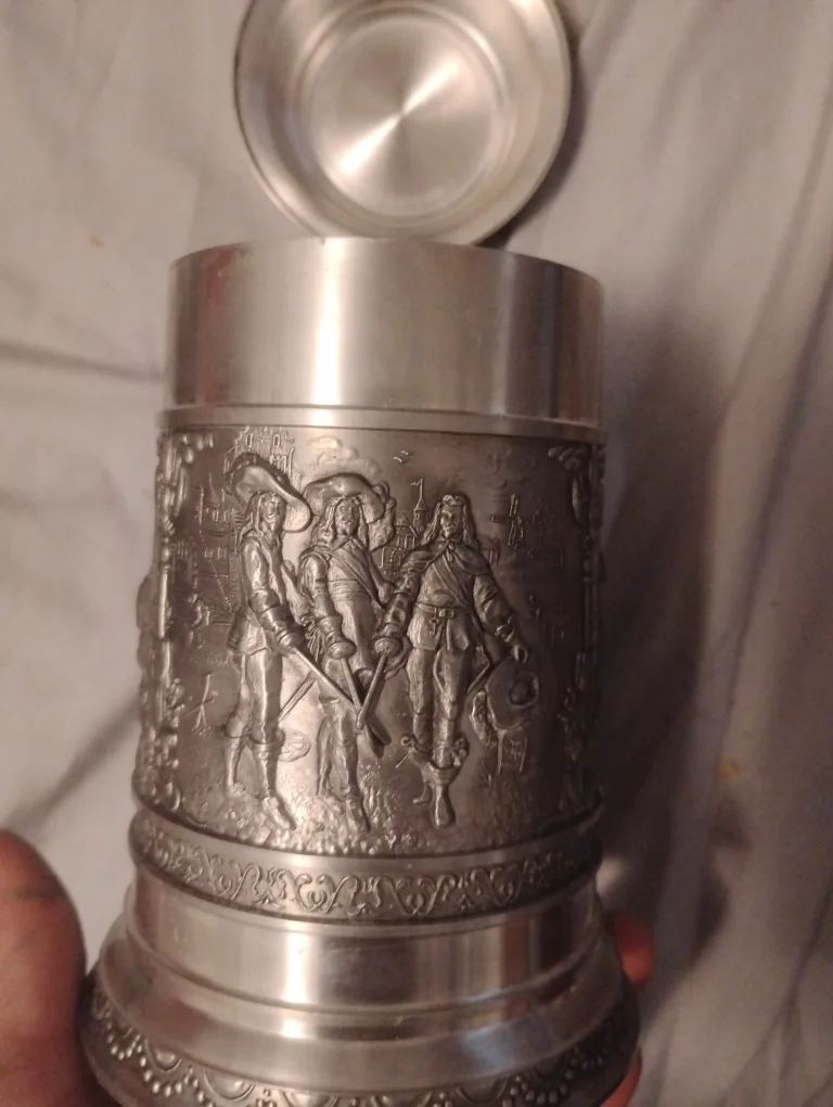 Vintage Pewter Beer Stein with Lid image indicator(3)
