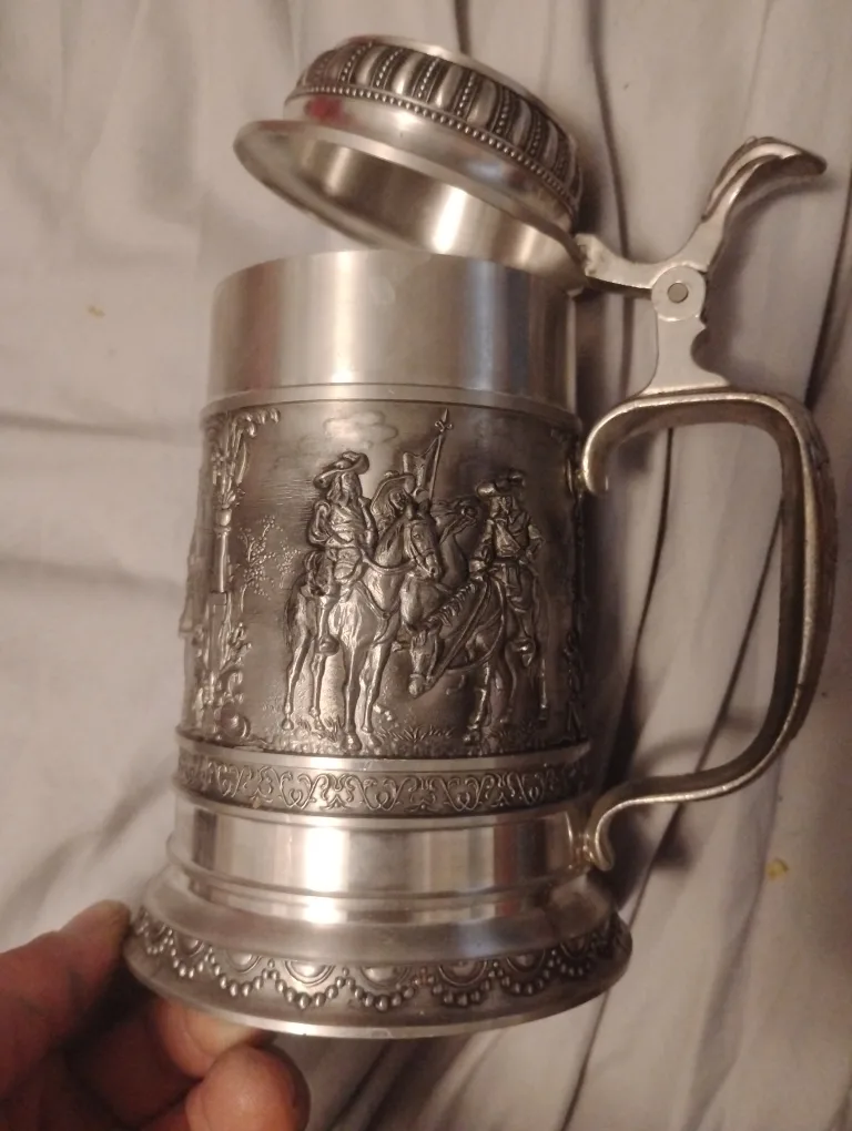 Vintage Pewter Beer Stein with Lid image indicator(4)