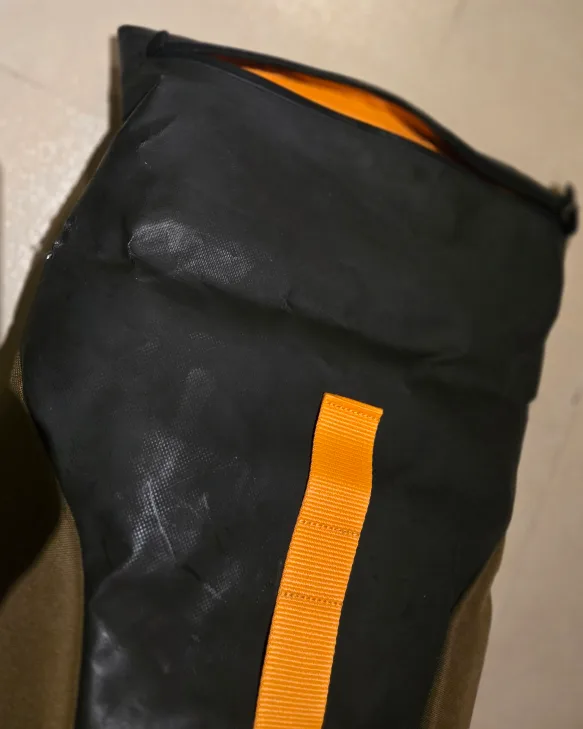 Crumpler Roll Top Backpack image indicator(2)