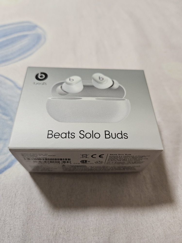New Beats Solo Buds - White