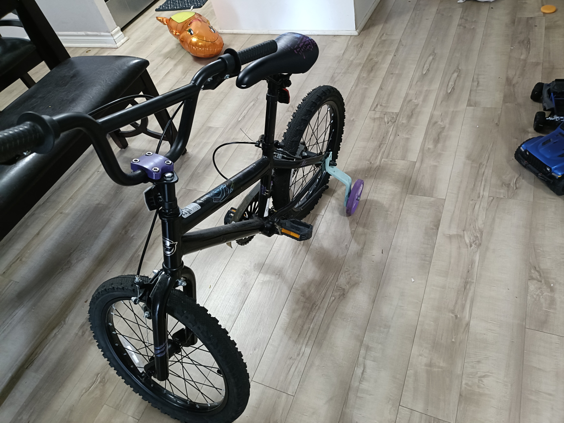 Huffy Kids' Bike - Training Wheels Included - photo 3