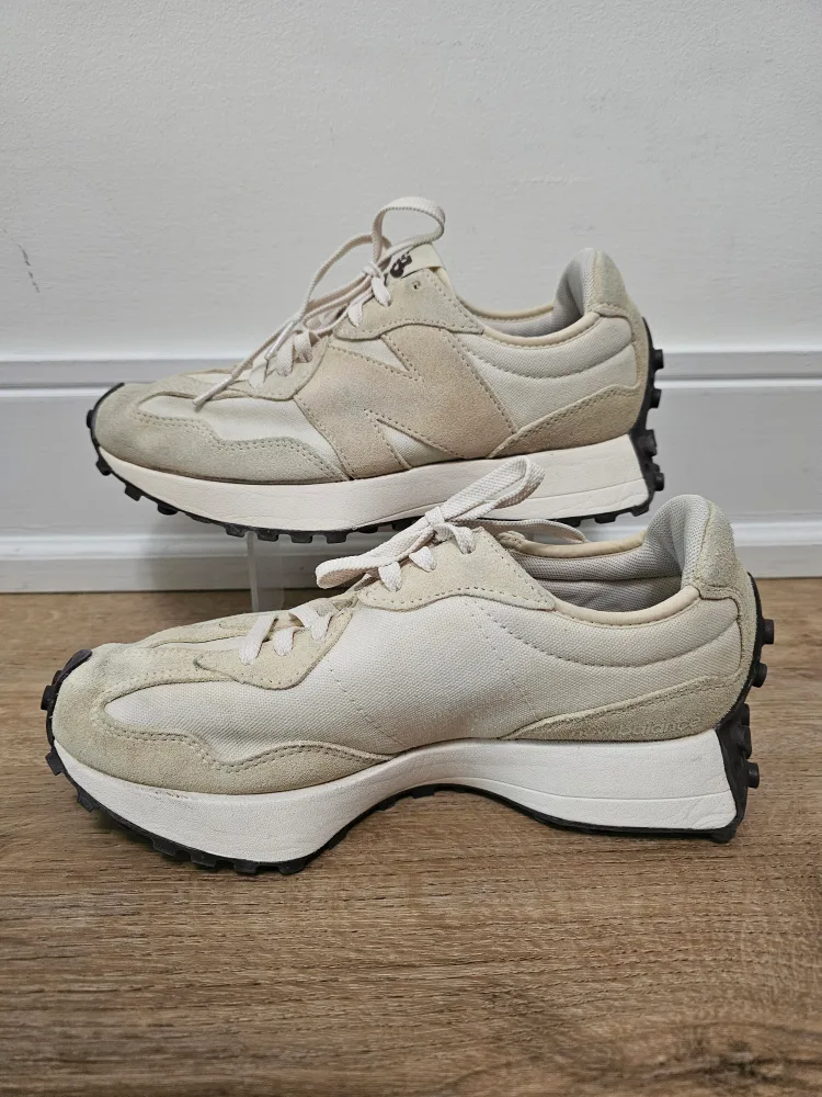W sz 8 New Balance 327 image indicator(8)