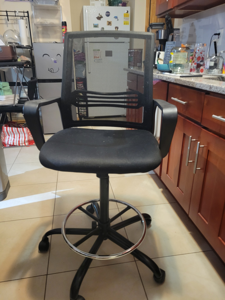 Bar stool