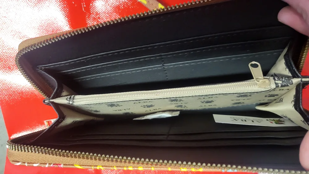 Alba Graffiti Print Wallet image indicator(2)