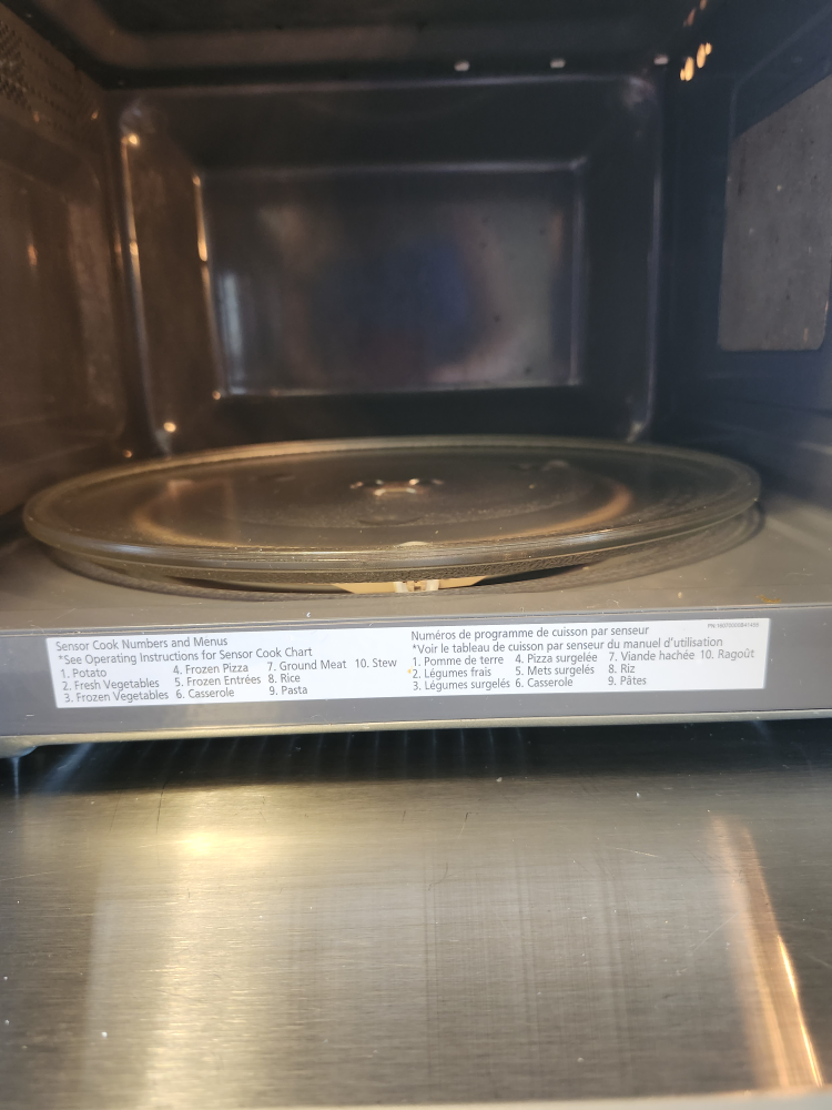 Panasonic Genius 1100W Microwave - photo 2